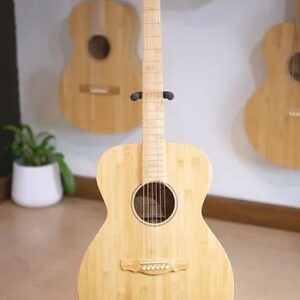 Guitar Natasha Bamboo OM